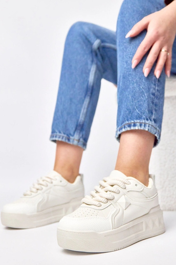 Sandkleurige sneakers met platform Alessandra
