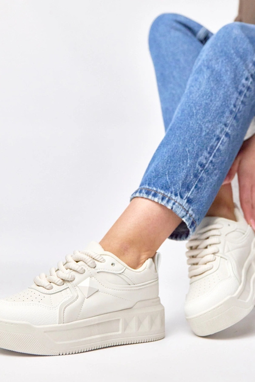 Sandkleurige sneakers met platform...