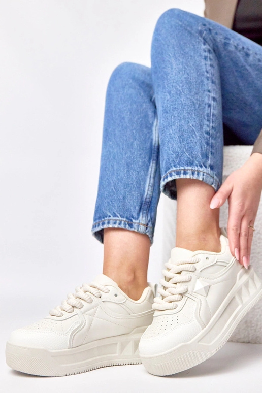 Sandkleurige sneakers met platform...