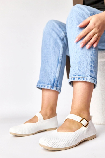 Witte textiele ballerina's...