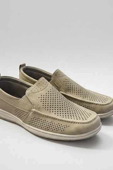 Sandkleurige geperforeerde heren loafers Finn