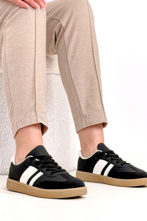 Zwarte casual sneakers met platform...