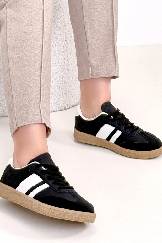 Zwarte casual sneakers met platform...