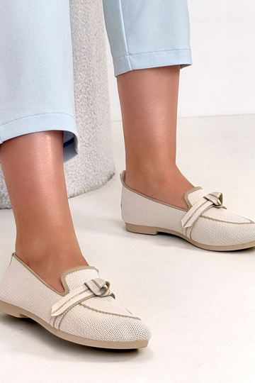 Zandkleurige stoffen...