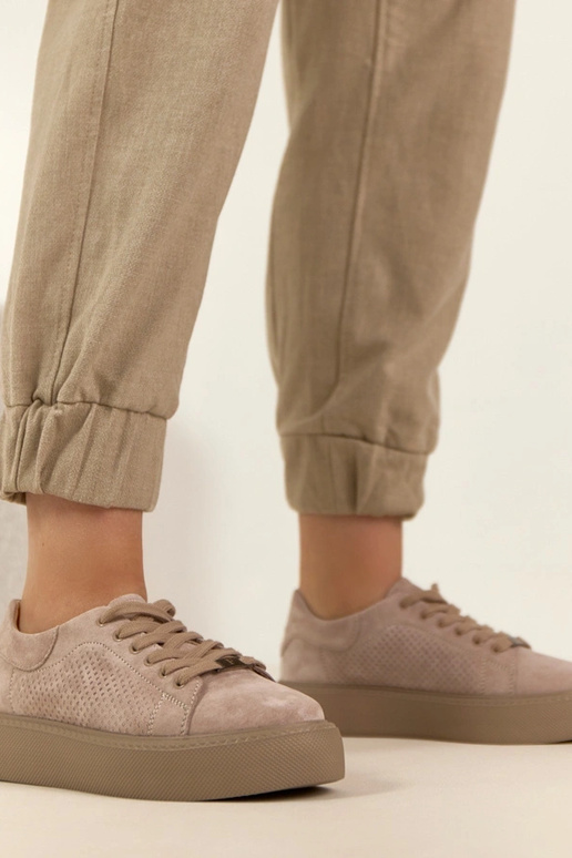 Beige leren sneakers met platform...