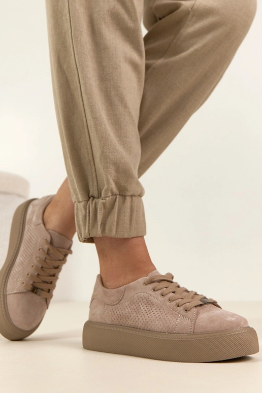 Beige leren sneakers met platform...