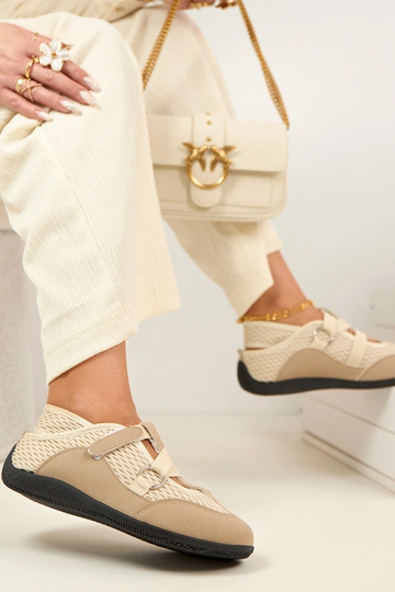 Zandkleurige sportieve ballerina's Vesper