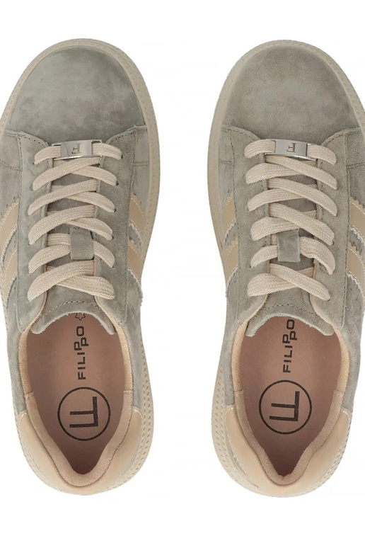 Grijze leren schoenen op platform...