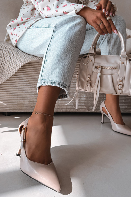 Hakken met uitsparingen en gespen Vinceza 62288 grijs