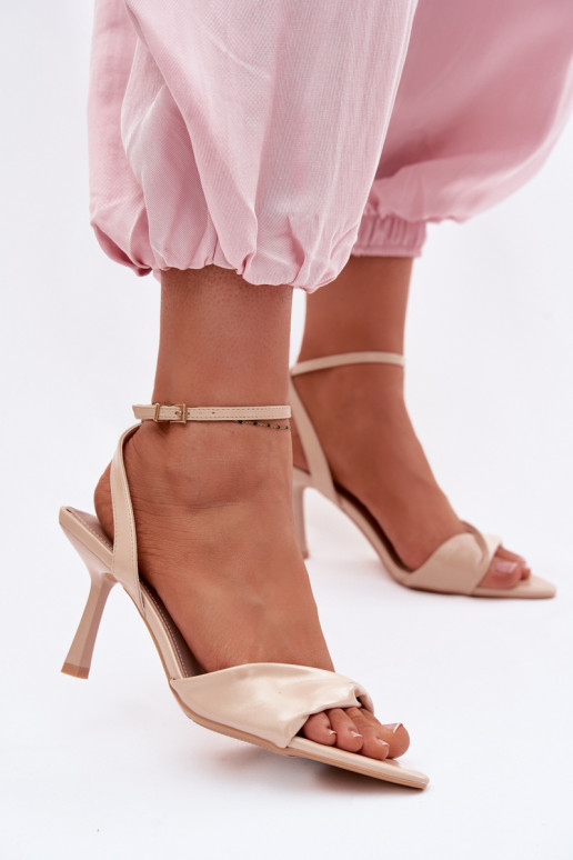 Dames sandalen met dunne hakken van ecoleer beige Sedira