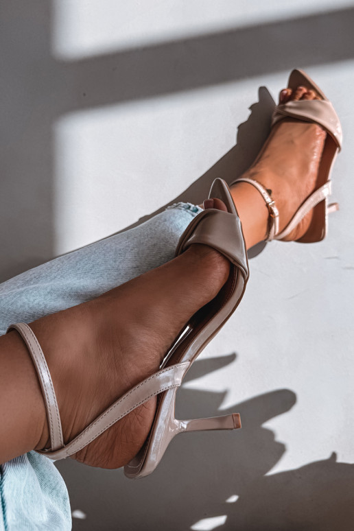 Dames sandalen met dunne hakken van ecoleer beige Sedira