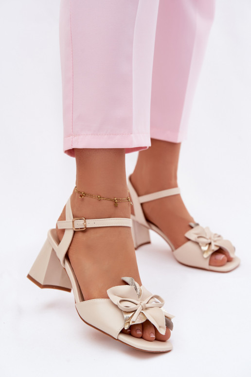 Damessandalen met hoge hakken Met sierlijk Een bloem Vinceza 20283 beige