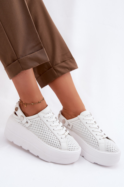 Leer met elementen van opengeInerkt Sneakers model schoenen Dames met platform met riemen Op Pięcie D&A LR61-7088 Initte kleur