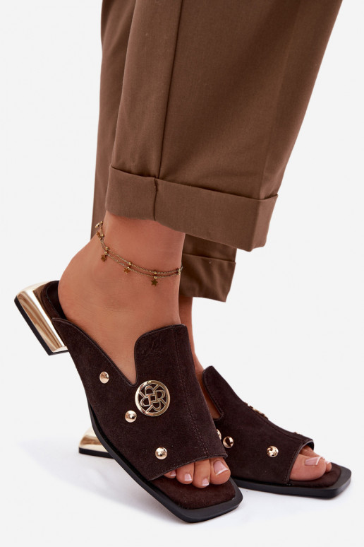 Suede pantoffels Ze gouden kleurmi Ozdobami D&A CR61-3061 CzekoladoIne