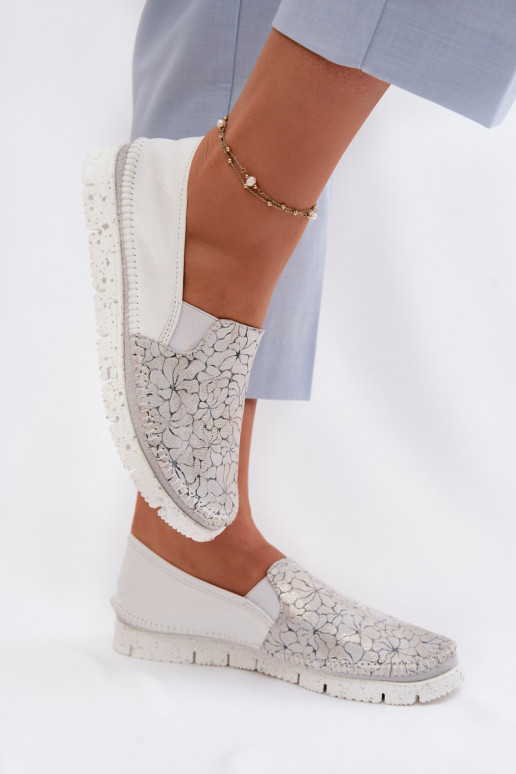 Leren damesslip-on schoenen Het heeftciejka 03512-70 INit-zilvere kleur