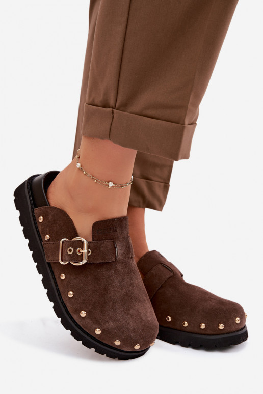 Slippers Klompen van suède met platform met klinknagels I met gespen Big Star TT274952 CzekoladoIne