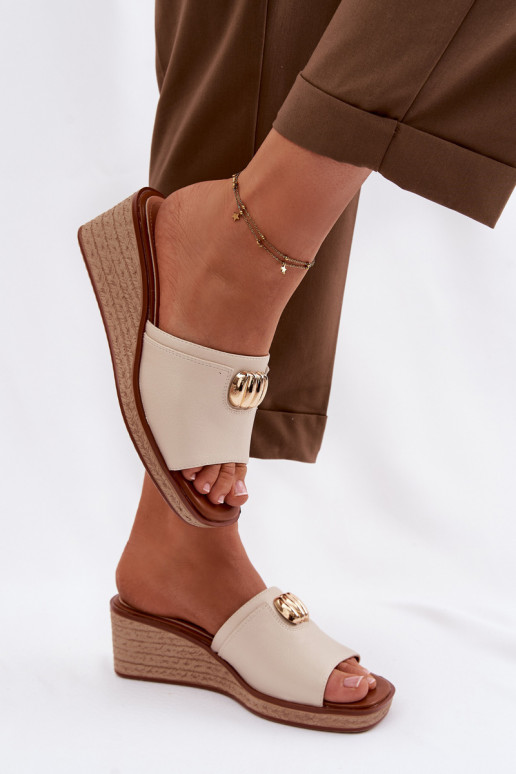 Damespantoffels met platformImitacją Plecionki Sergio Leone KL325 beige