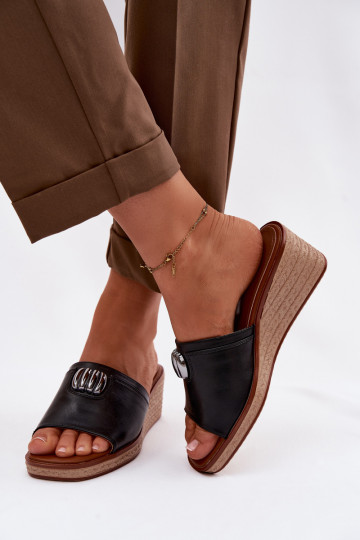 Dames slippers met platform in vlechtimitatie Sergio Leone KL325 zwarte kleur 2
