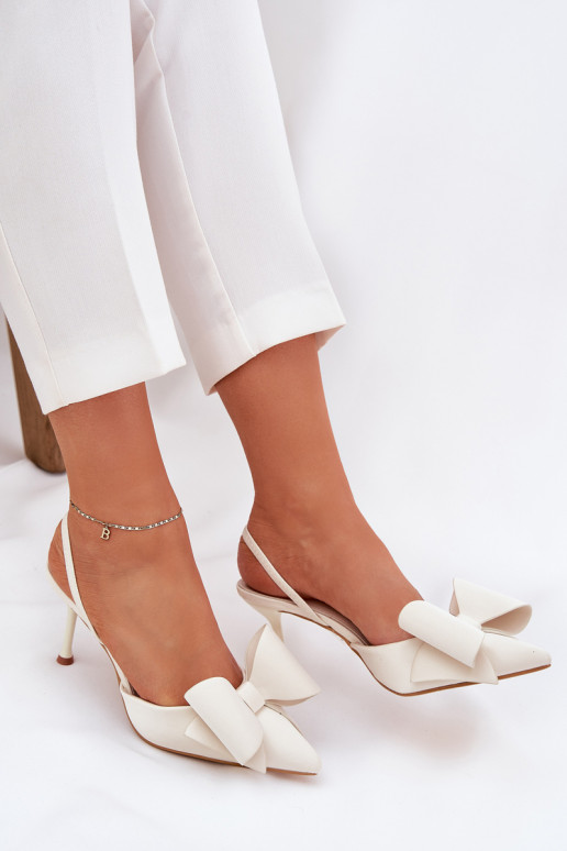 HakkenOdkrytymi Piętami I Kokardką ivoor Eklevia