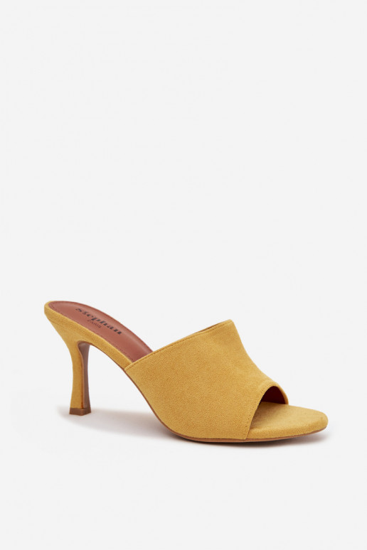 Damespantoffels met dunne hakkenvan eco-suèdeu geel Isolia