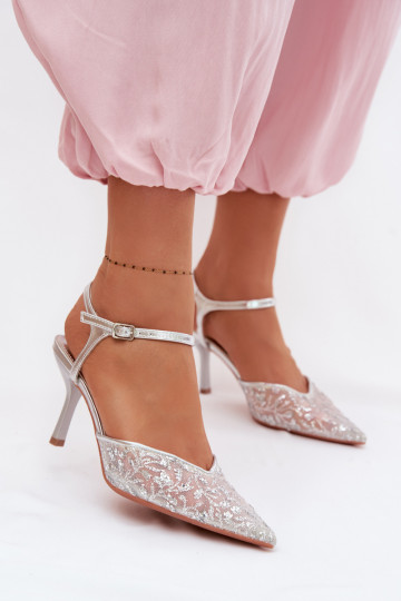 Gaas Dames sandalen met dunne hakkenmet glansującym Zdobieniem zilvere kleur Laria 2