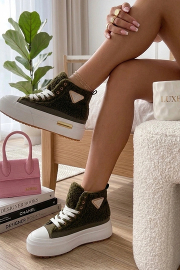 Groene fluffy sneakers met zirconia boven de enkel Lucia 2
