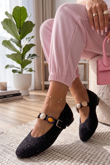 Zwarte ballerina's met decoratieve band Chantal