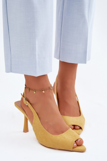 Dames sandalen met dunne hakjes van kunstsuède in gele kleur Sevina