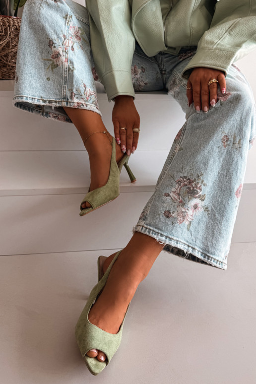 Dames sandalen met dunne hakjes van kunstsuède in groene kleur Sevina