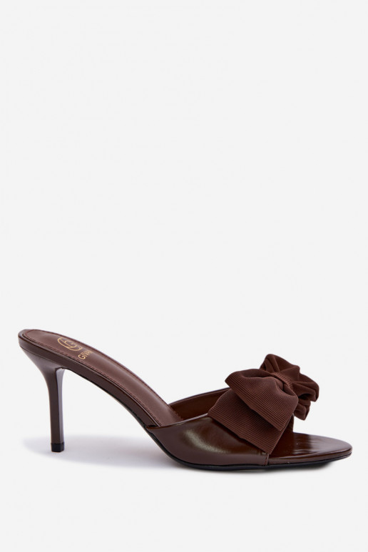 Dames slippers met dunne hakken en strikjes chocolade kleur Jelessa