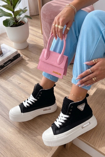 Zwarte sneakers met bont en rhinestones boven de enkel Lucia 2