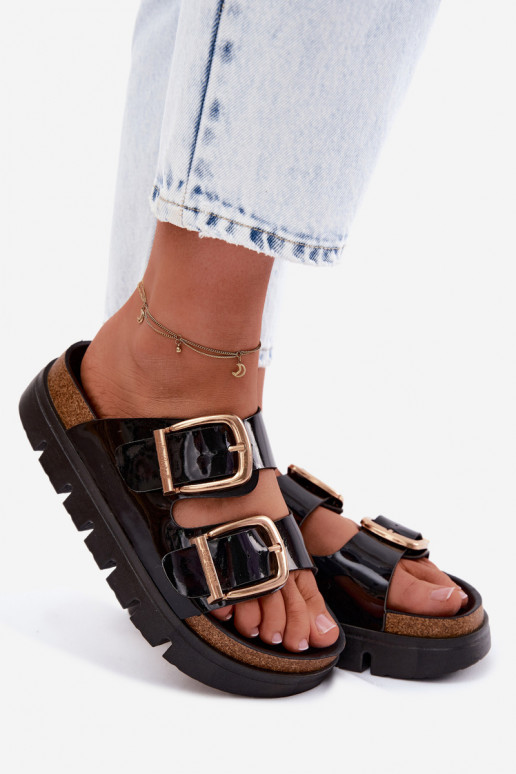 Gouden dames gelakte platform slippers met gespen Lee Cooper LCIN-26-35-4459L