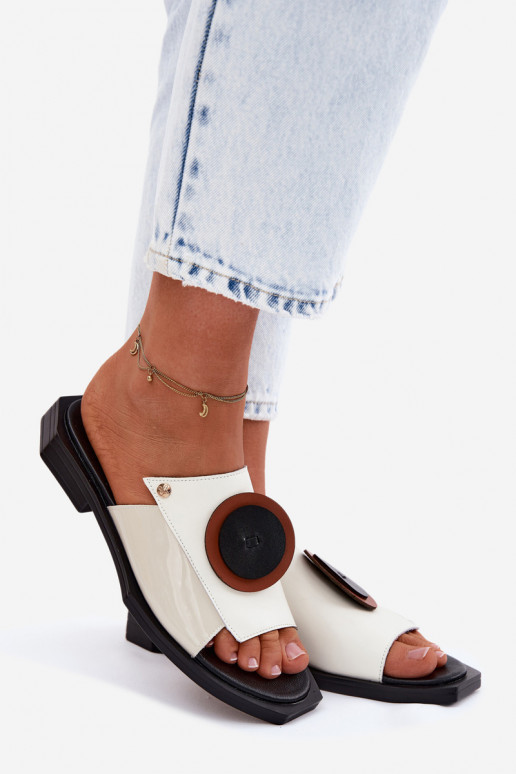 Leren dames slippers in zand en zwart met geometrisch ontwerp Tai turiciejka K7479-01