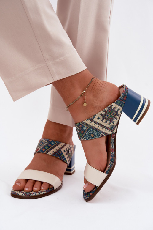 Leren dames slippers in zand en blauw met patroon en hak Tai turiciejka K7522-04