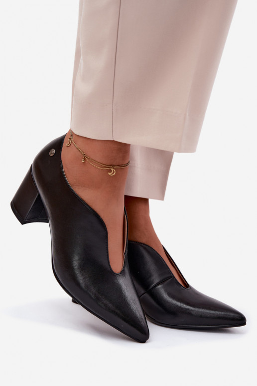 Zwarte leren dames schoenen met hak Tai turiciejka K7469-01