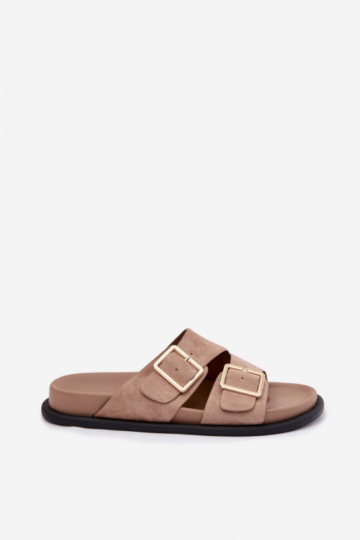 Zandkleurige faux suede slippers met gouden gespen Selissea