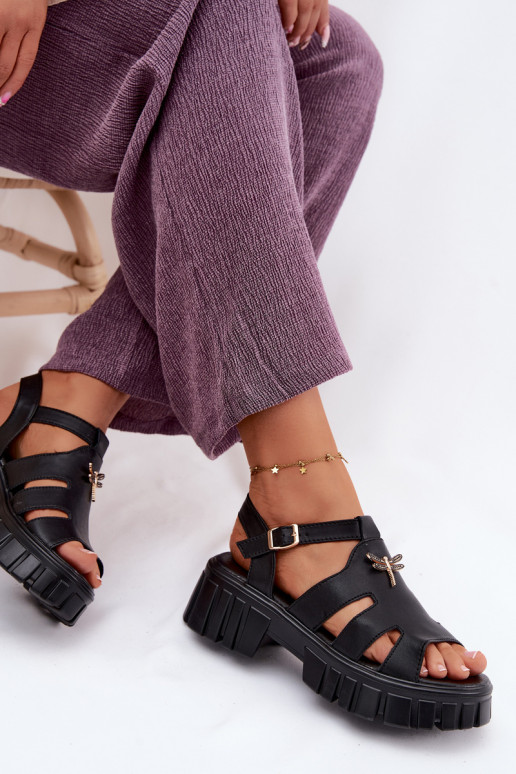 Dames sandalen op platform met gespen Vinceza 79627, zwarte kleur