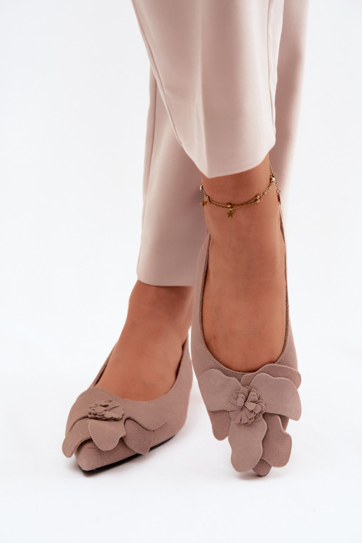 Leren platformsandalen met brede hak en bloem Vinceza 66951, zandkleur