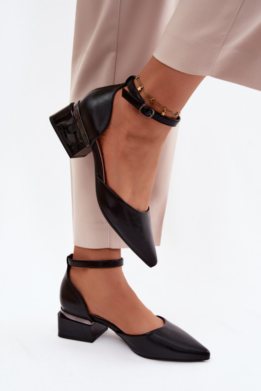 Zwarte schoenen met hak en bandje Vinceza 62278