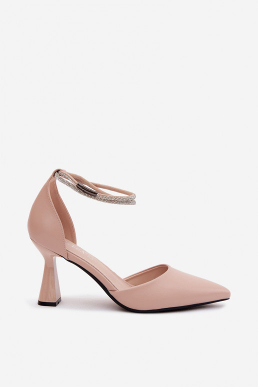 Beige schoenen met kleine hak en glanzende bandjes Vinceza 62283
