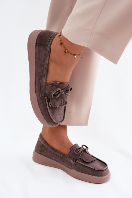 Dames mocassins van faux suede met strikken en franjes Vinceza 93223 in bruin