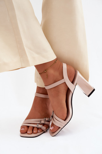 Beige dames sandalen met kleine hakken en bandjes Vinceza 62310 2