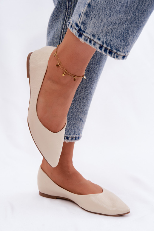 Ballerina's van kunstleer in zandkleur Nelisa