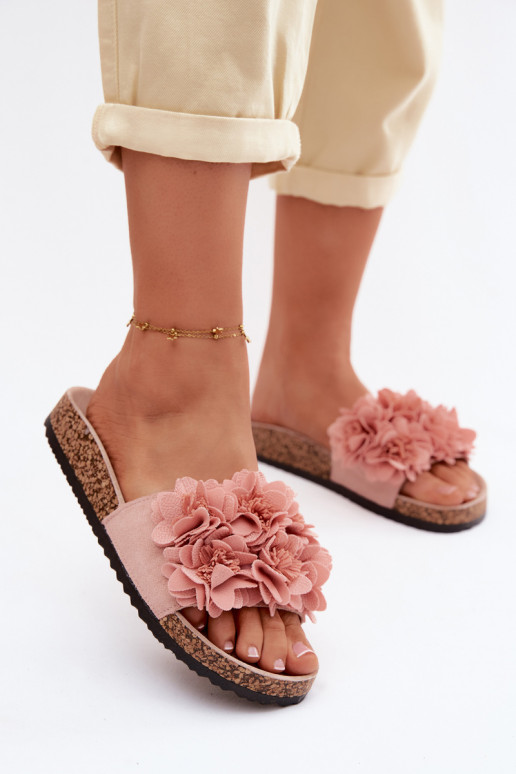 Roze faux leather slippers op kurkzool met bloemmotieven Seleneza