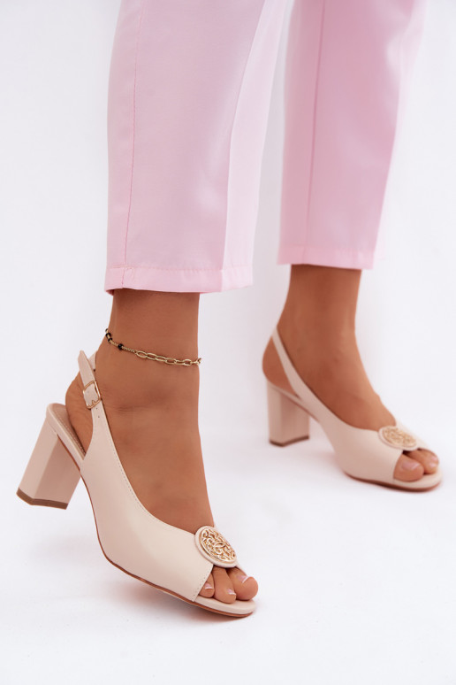 Dames sandalen met hoge hakken en gouden details in zand Lotus
