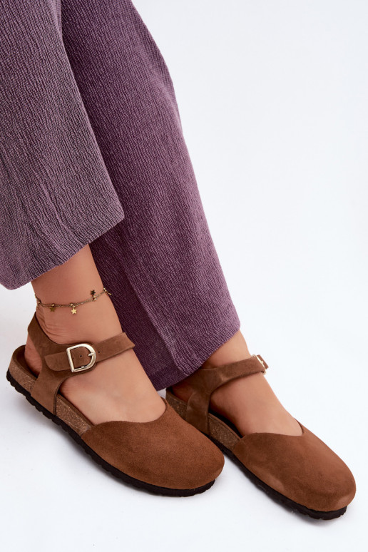 Leer Suède damessandalenZakrytymi Palcami Het heeftciejka H7365-02 bruine kleur