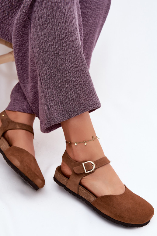 Leer Suède damessandalenZakrytymi Palcami Het heeftciejka H7365-02 bruine kleur