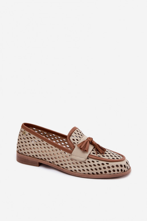 Leren dames mocassins met geperforeerde elementen in bruin-zandkleur