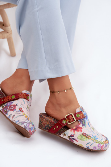 Leren pantoffels Mule Dames met platform met bloemen Het heeftciejka K7409-15 Verschillende kleuren