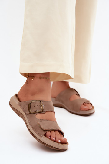 Dames slippers met gespen en plakkerige sluiting in bruin 2